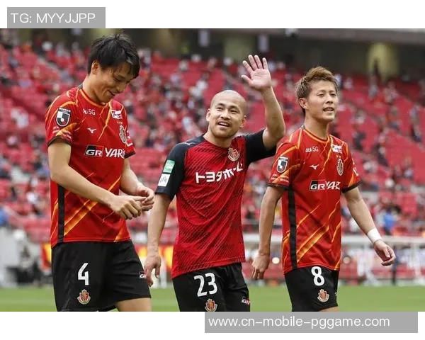 鹿岛鹿角迎战纽卡斯尔联喷气机精彩对决展现足球魅力与激情